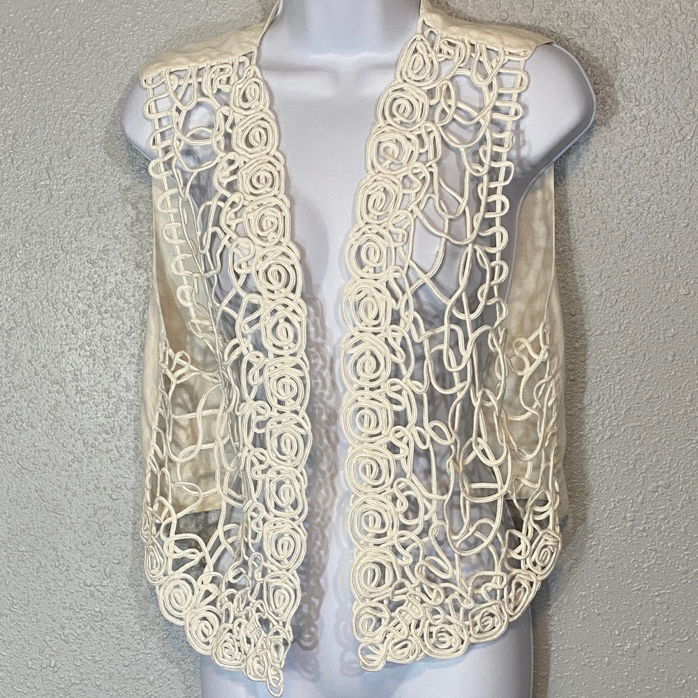 VNTG Ravel White Ramie Textile Vest - Picture 2 of 8